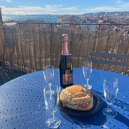 Triplex Toit-terrasse Authentique Vieux-nice & アパート *