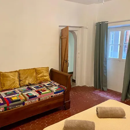 Апартаменты Triplex Toit-terrasse Authentique Vieux-nice & *