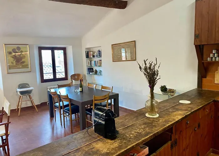 Triplex Toit-terrasse Authentique Vieux-nice & *